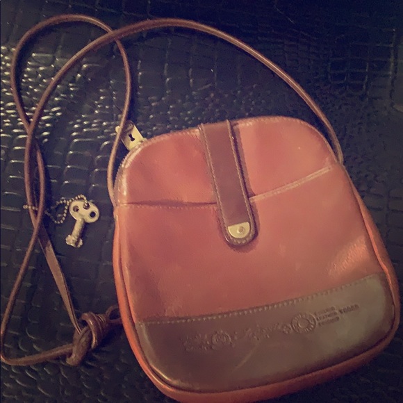 Fossil Handbags - 🔐Fossil Leather Crossbody